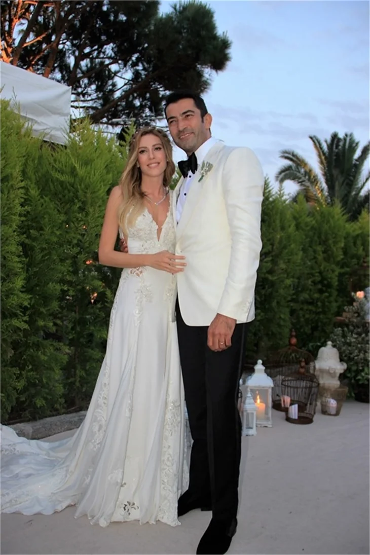 Kenan İmirzalıoğlu ile Sinem Kobal'in düğün fotoğrafları