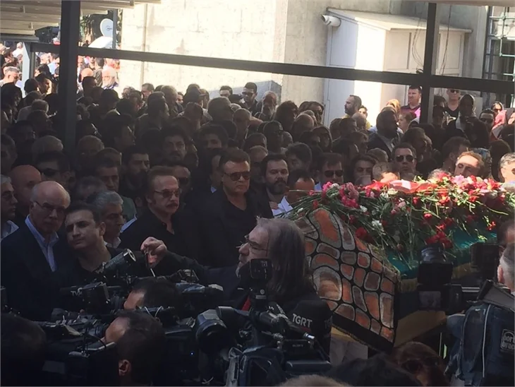 Oya Aydoğan son yolculuğuna uğurlandı!