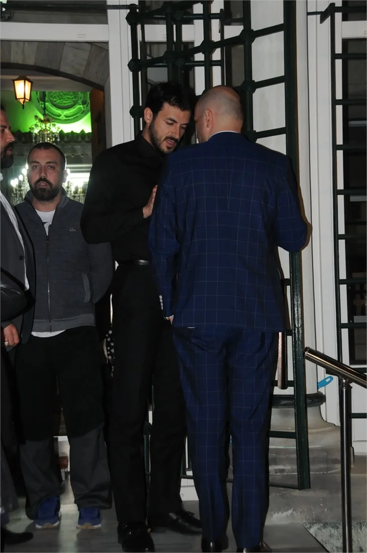 Merhum sanatçı Oya Aydoğan için camide Kuran okutuldu