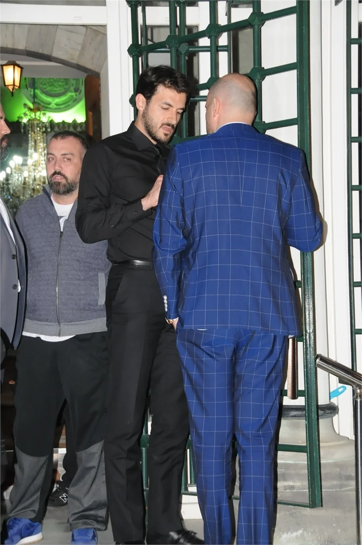 Merhum sanatçı Oya Aydoğan için camide Kuran okutuldu