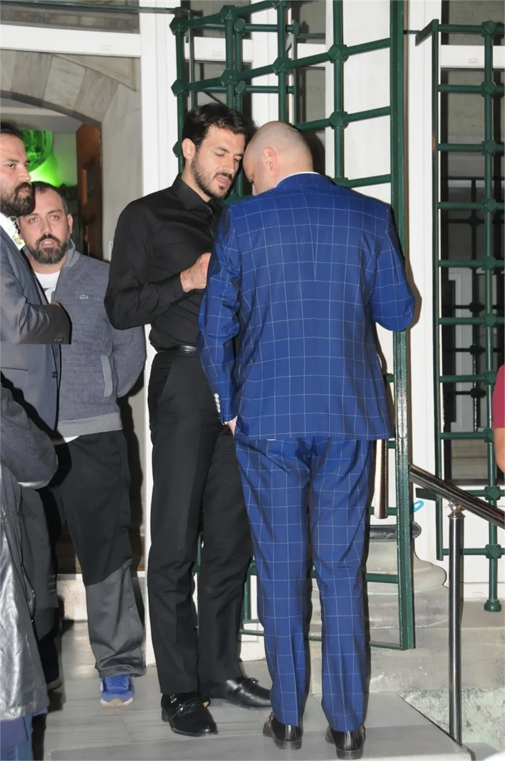 Merhum sanatçı Oya Aydoğan için camide Kuran okutuldu