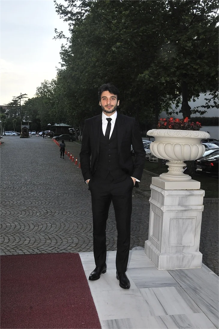 Semih Kaya ve Yasemen Saylar evlendi! Düğün ünlü akınına uğradı!
