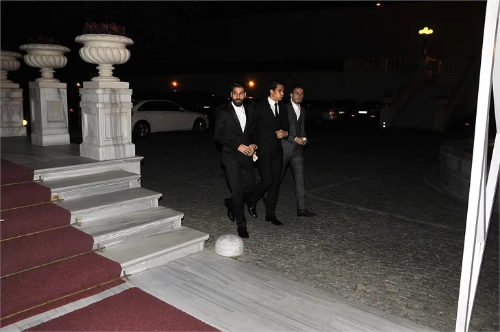 Semih Kaya ve Yasemen Saylar evlendi! Düğün ünlü akınına uğradı!