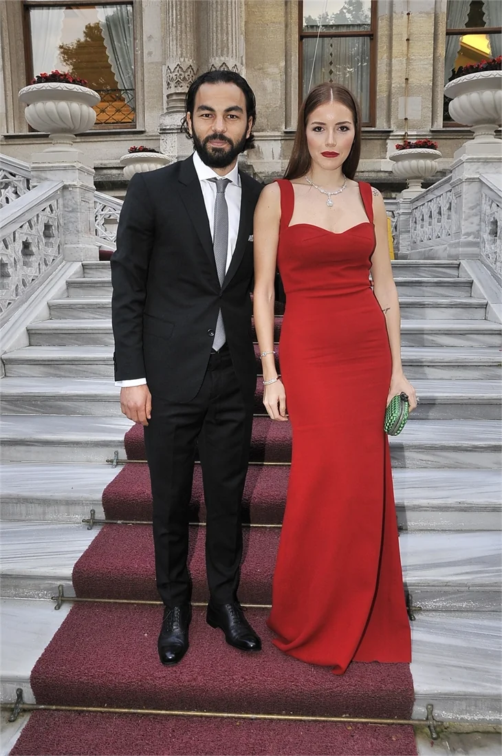 Semih Kaya ve Yasemen Saylar evlendi! Düğün ünlü akınına uğradı!