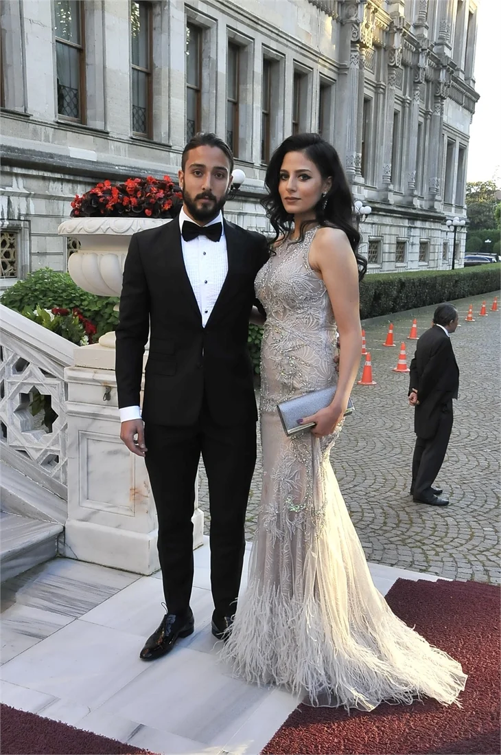 Semih Kaya ve Yasemen Saylar evlendi! Düğün ünlü akınına uğradı!