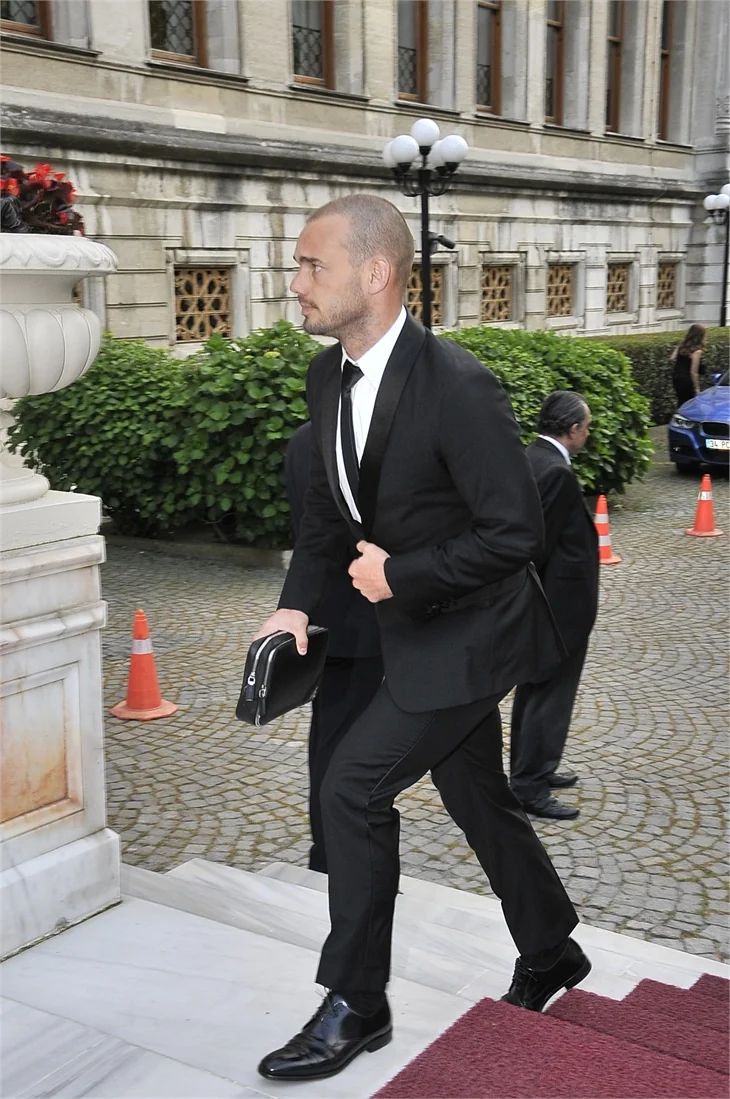 Semih Kaya ve Yasemen Saylar evlendi! Düğün ünlü akınına uğradı!
