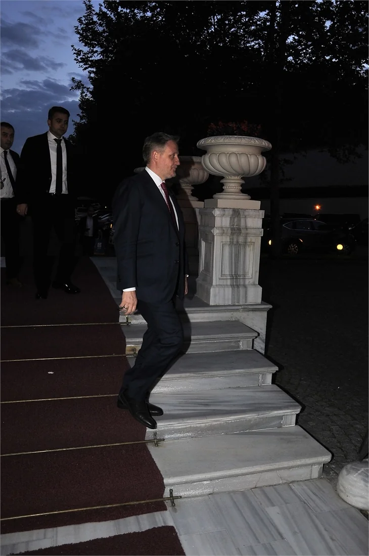 Semih Kaya ve Yasemen Saylar evlendi! Düğün ünlü akınına uğradı!