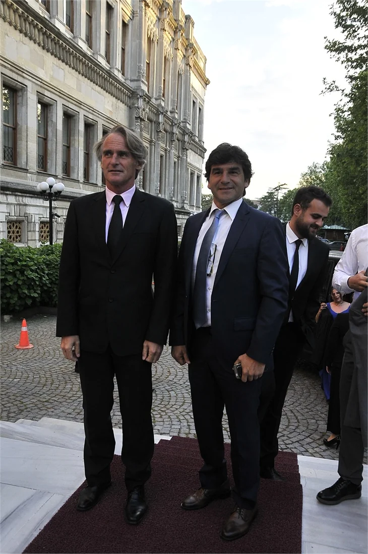 Semih Kaya ve Yasemen Saylar evlendi! Düğün ünlü akınına uğradı!