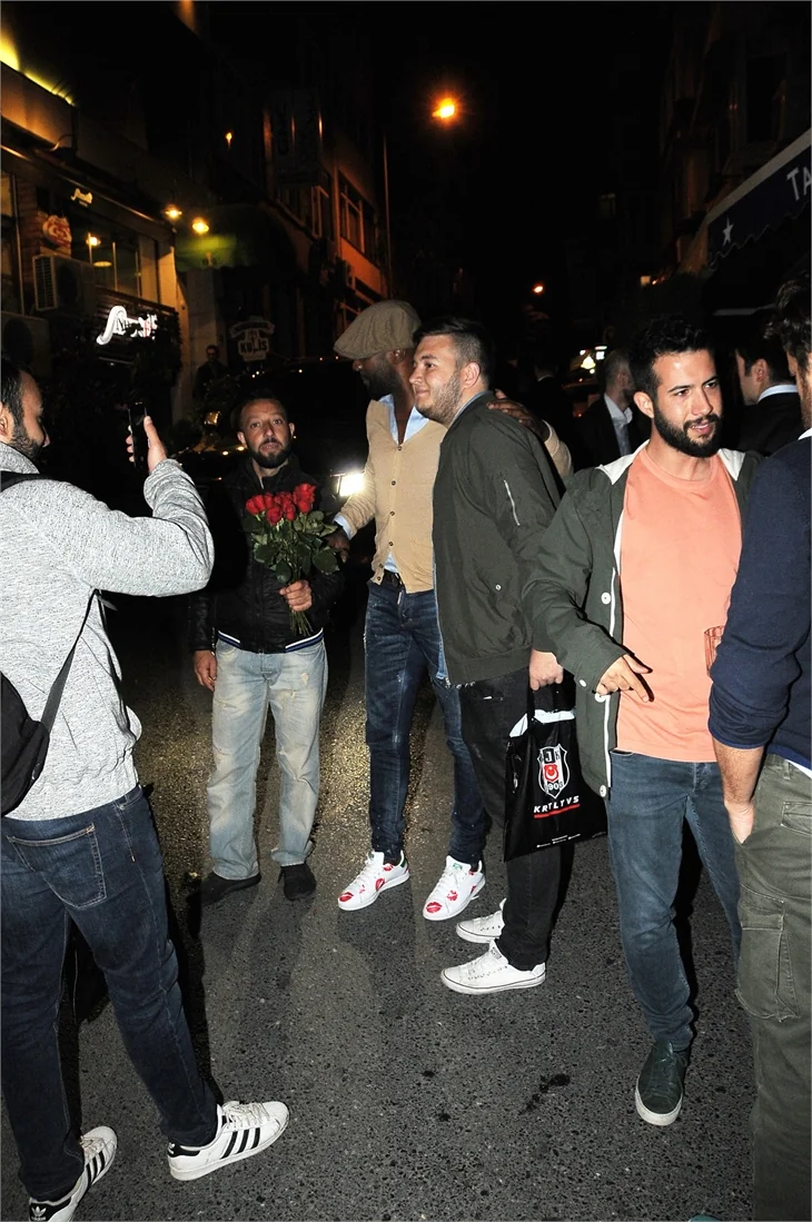 Pascal Nouma taraftarı kırmadı!