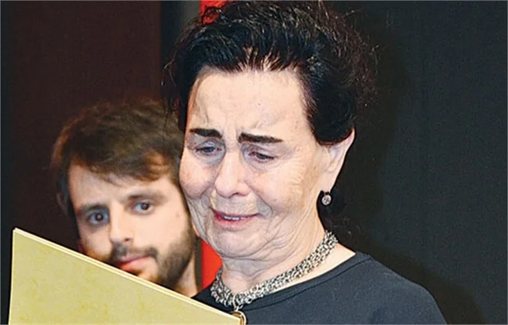 Fatma Girik gözyaşlarını tutamadı