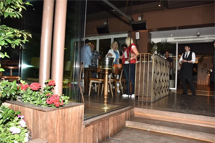 Seda Sayan yasak tanımadı!