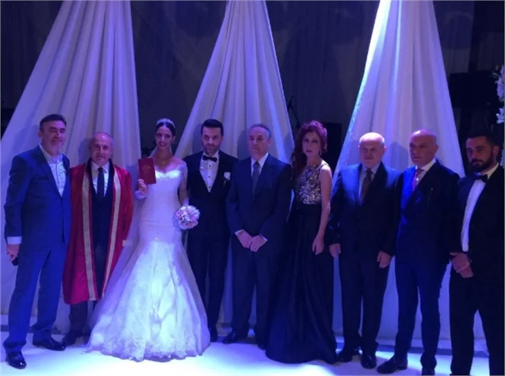 Sinan Özen ve Burcu Kartal evlendi
