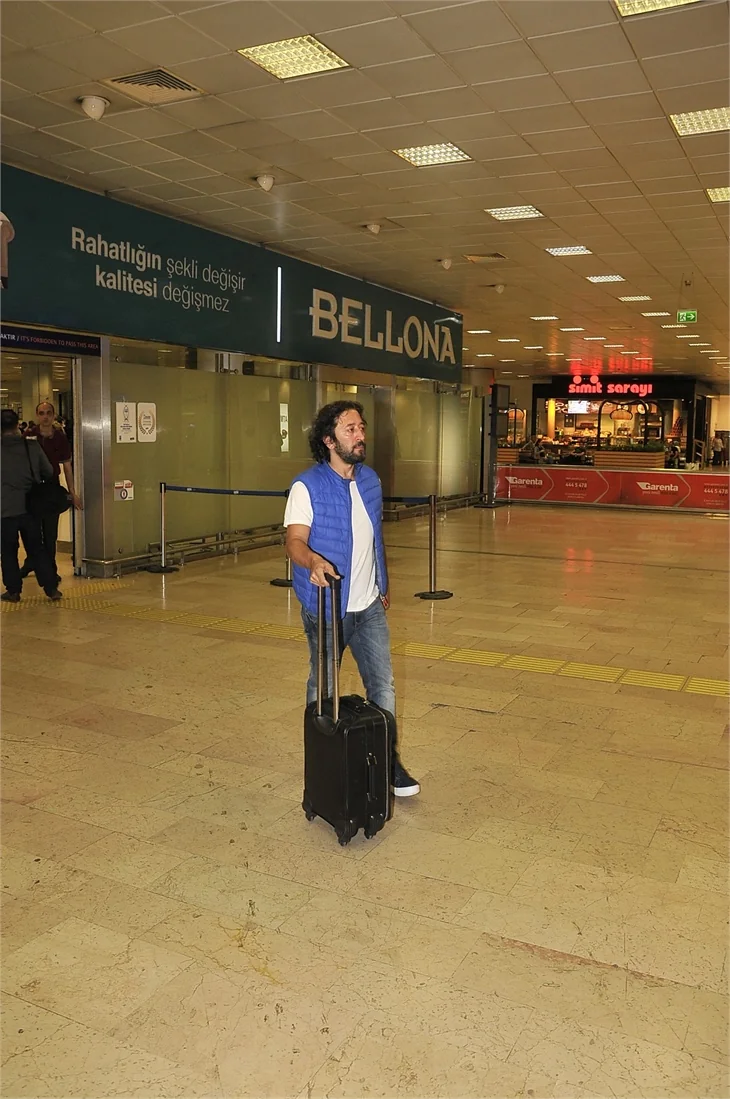 Tatil bitti! Ünlüler İstanbul'a döndü!