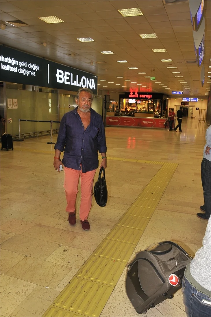 Tatil bitti! Ünlüler İstanbul'a döndü!