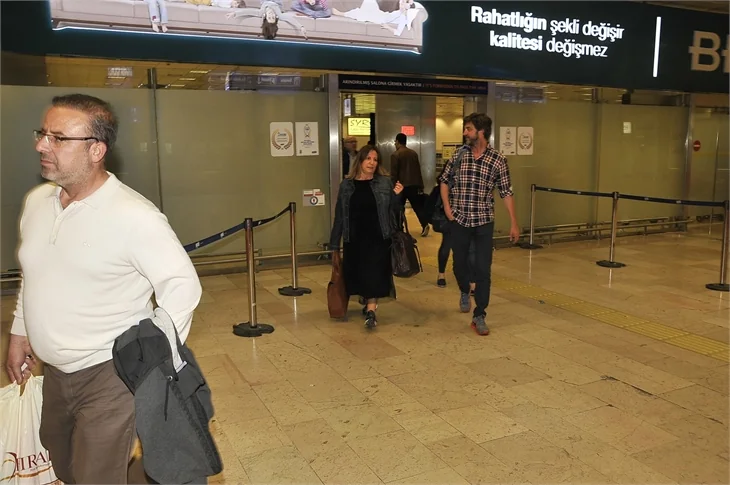 Tatil bitti! Ünlüler İstanbul'a döndü!