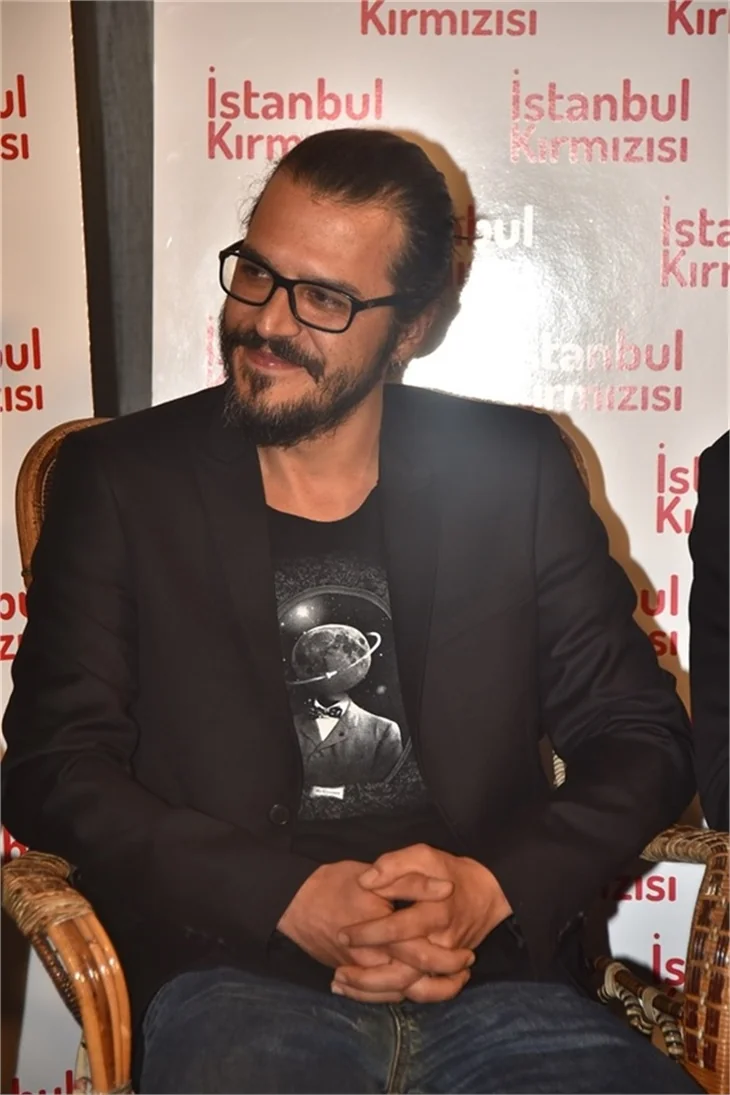 Dev kadro basın karşısında!