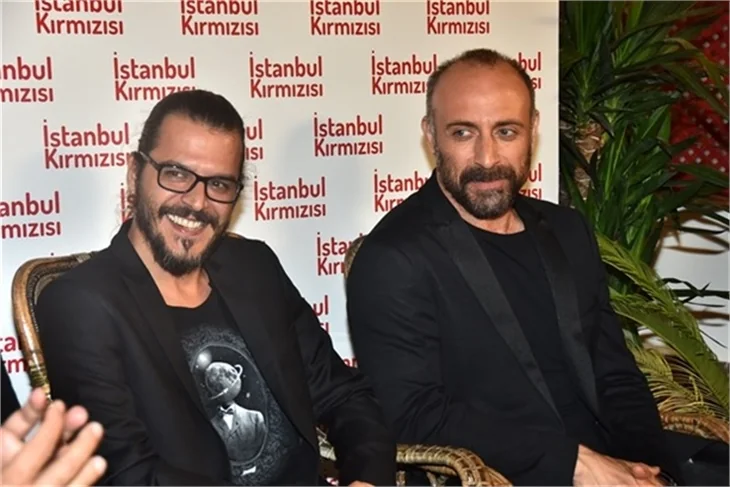 Dev kadro basın karşısında!