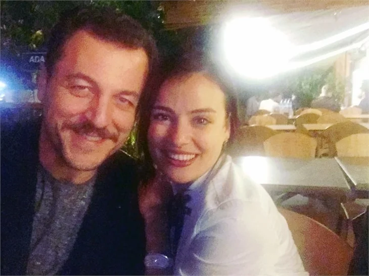 Güzel oyuncu doğum gününü kebapçıda kutladı