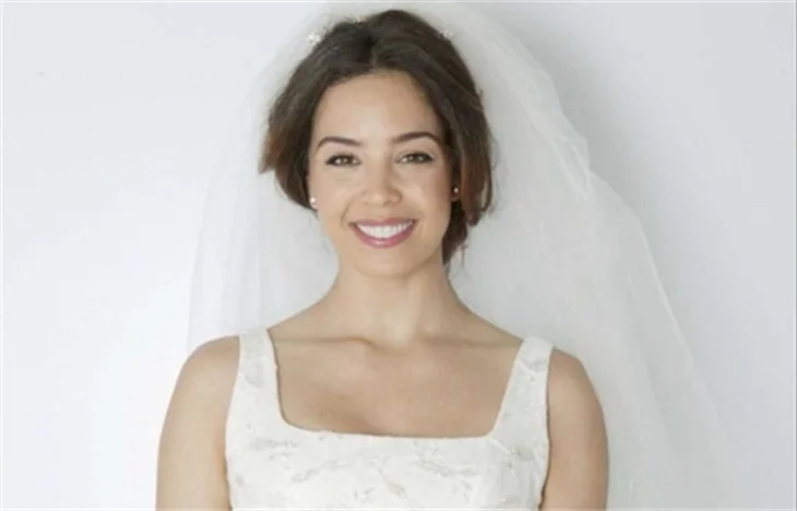 Azra Akın evleniyor