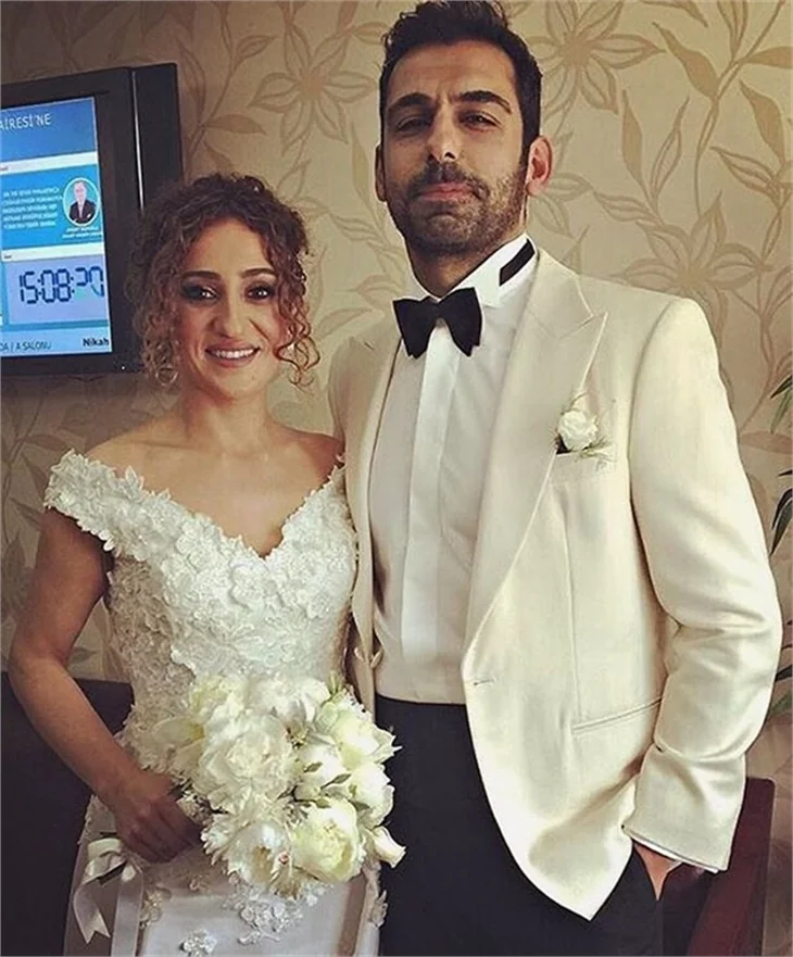 Derya Karadaş ile Haki Biçici'nin düğününe ünlü akını