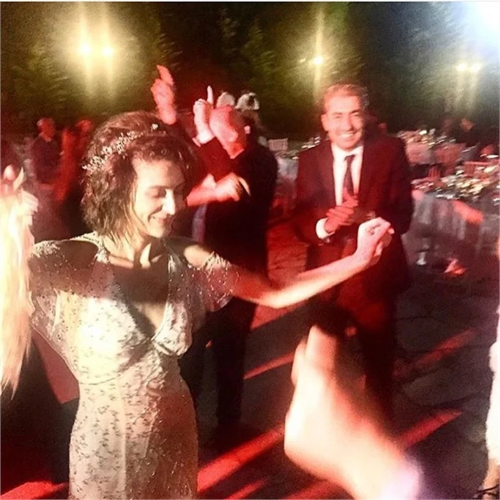 Ebru Özkan ile Ertan Saban'ın düğününe ünlü akını...