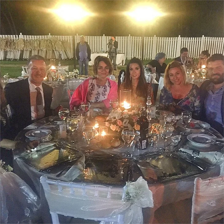 Ebru Özkan ile Ertan Saban'ın düğününe ünlü akını...