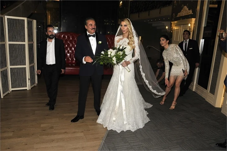 Mesut Akusta ve Şafak Özbir mutluluğa "Evet" dediler!