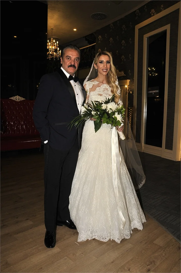 Mesut Akusta ve Şafak Özbir mutluluğa "Evet" dediler!