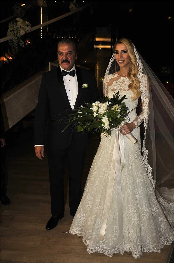 Mesut Akusta ve Şafak Özbir mutluluğa "Evet" dediler!