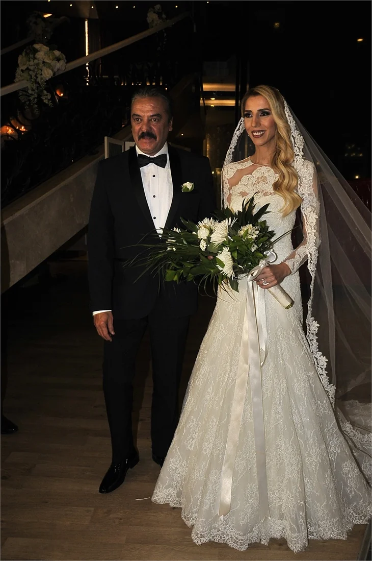 Mesut Akusta ve Şafak Özbir mutluluğa "Evet" dediler!