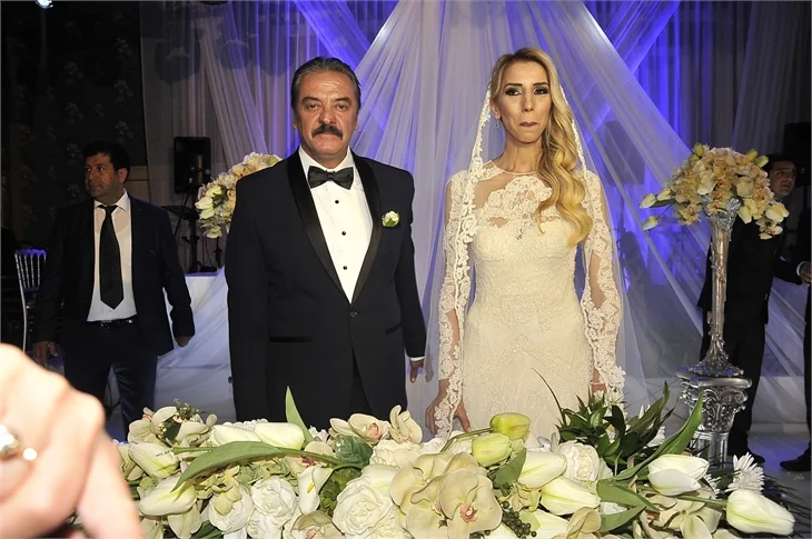 Mesut Akusta ve Şafak Özbir mutluluğa "Evet" dediler!