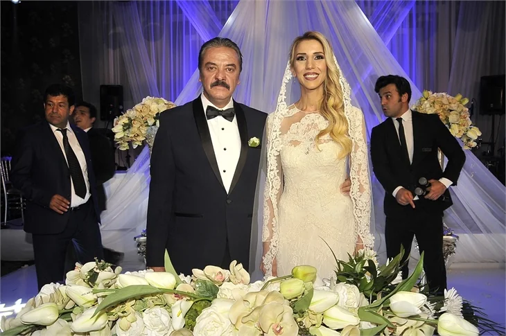 Mesut Akusta ve Şafak Özbir mutluluğa "Evet" dediler!