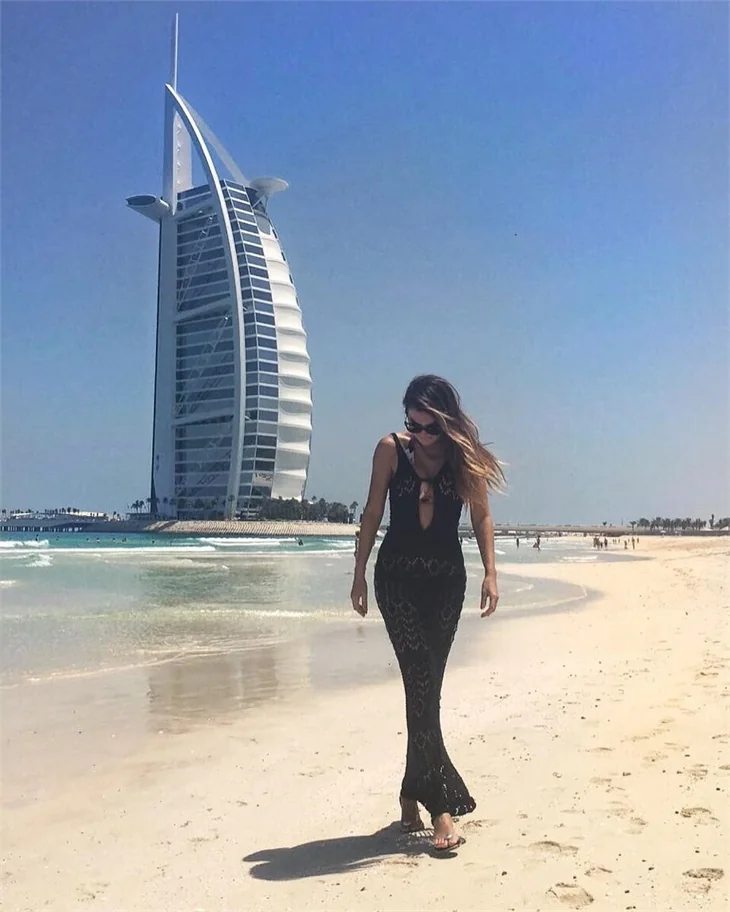 Özlem Yıldız ve Öncü Sönmez tatilde