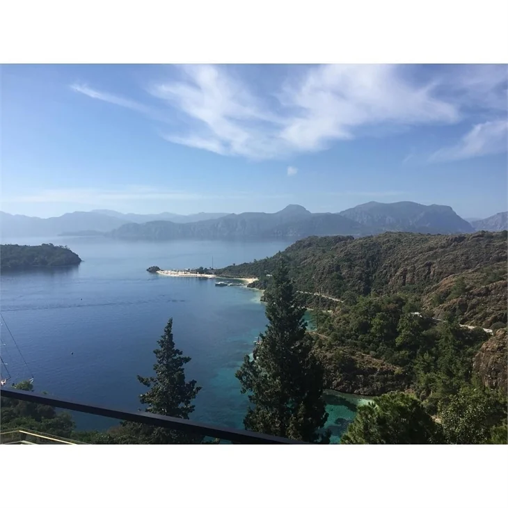 Engin Hepileri ile Beyza Şekerci tatilde