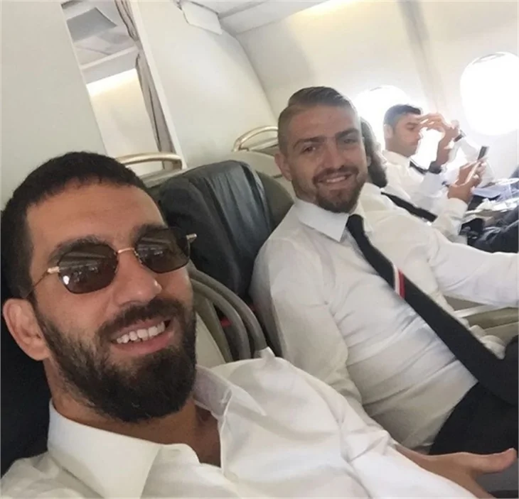 Milliler, Fransa'ya geçti