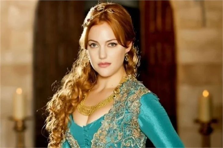 Meryem Uzerli'den milyon dolarlık reklam anlaşması