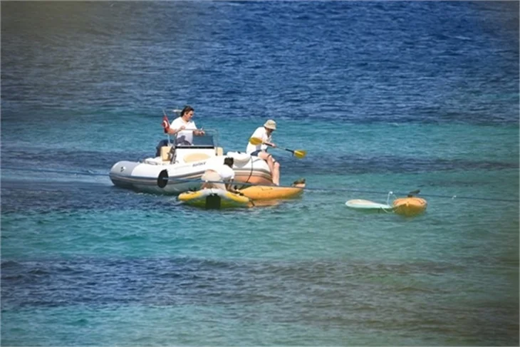 Nil Karaibrahimgil tatil sezonunu açtı