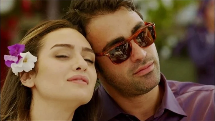 Sarp Levendoğlu ile Birce Akalay 'boşanma' haberlerine yanıt verdi