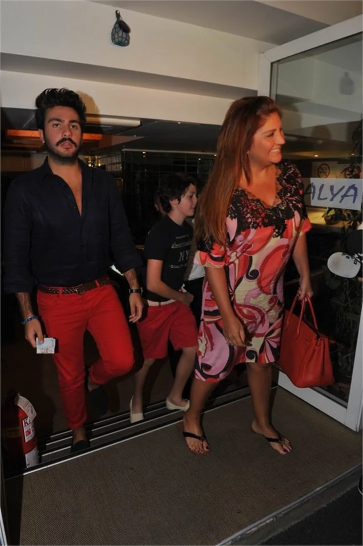 Sibel Can'dan oğluna 1 milyon dolarlık jest