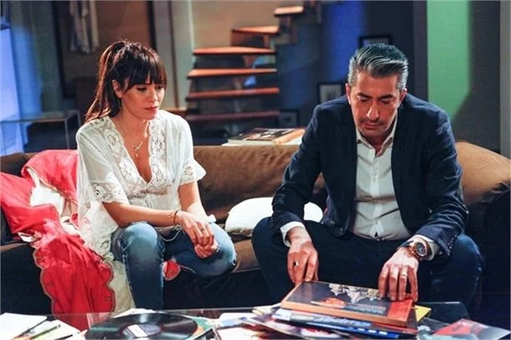 Şükran Ovalı Paramparça'dan ayrıldığını açıkladı