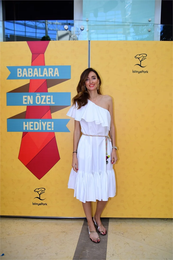 Ünlü anneler çocuklarıyla birlikte babaları için bir araya geldi!