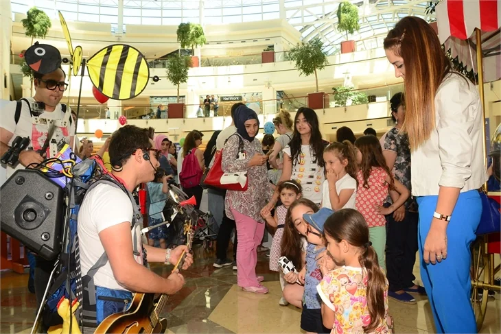Ünlü anneler çocuklarıyla birlikte babaları için bir araya geldi!