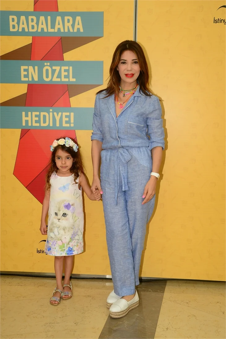 Ünlü anneler çocuklarıyla birlikte babaları için bir araya geldi!