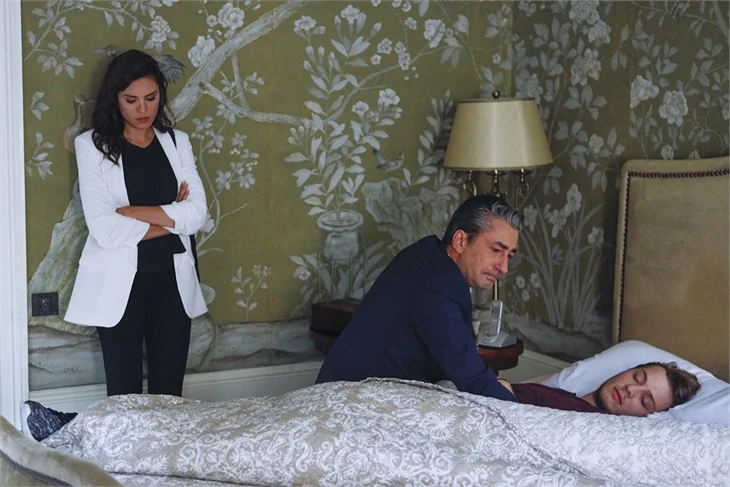 Paramparça'dan sürpriz sezon finali