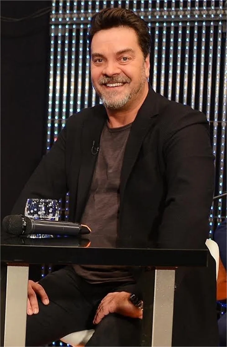 Beyaz Show'u bitirdi mi?