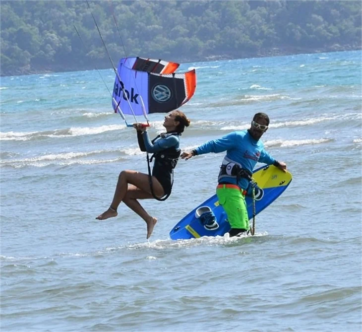 Betül Demir'in kitesurf'le imtihanı