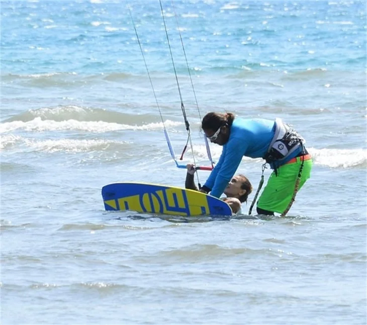 Betül Demir'in kitesurf'le imtihanı