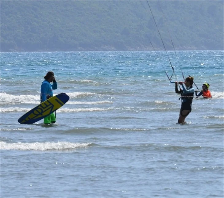 Betül Demir'in kitesurf'le imtihanı