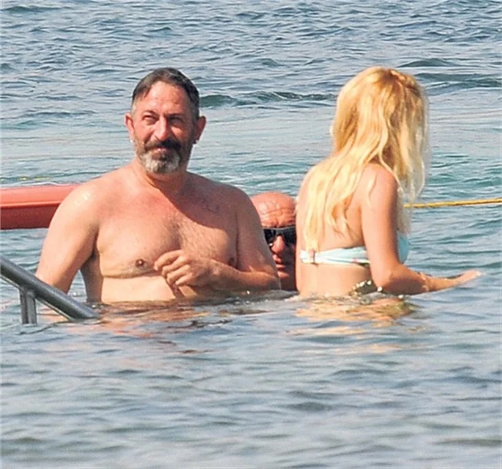 Cem Yılmaz Bodrum'da tatilde