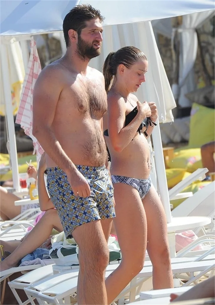 Gizem Karaca da sezonu açtı!